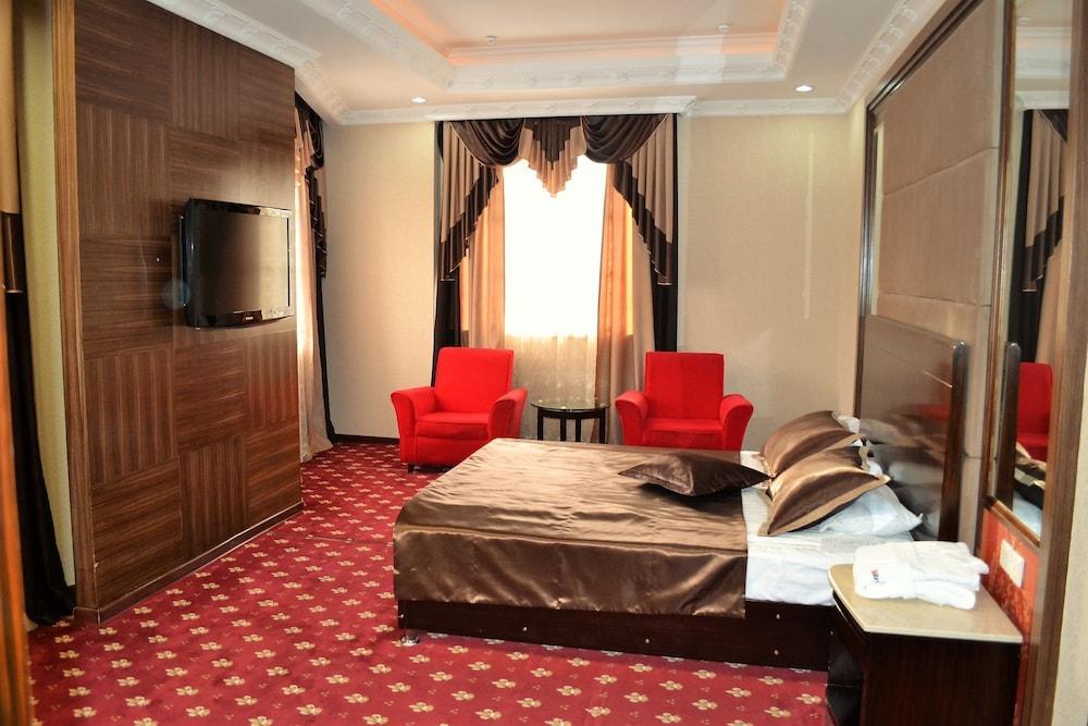 Renion Hills Hotel Almatı Dış mekan fotoğraf